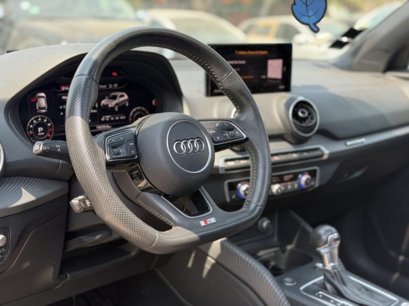 AUDI Q2 150cv S-LINE FULL OPTION / TOIT OUVRANT 