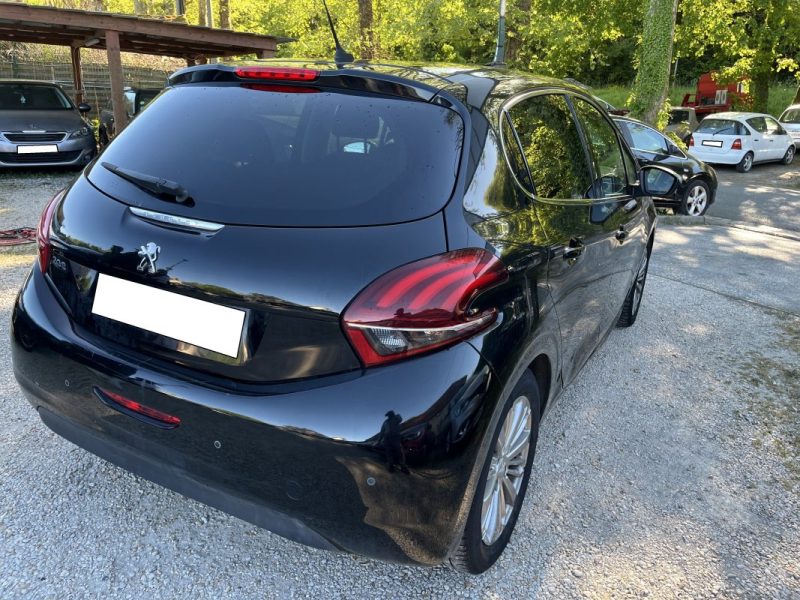 PEUGEOT 208 I (CA_, CC_) 1.2 PURETECH 82 2019