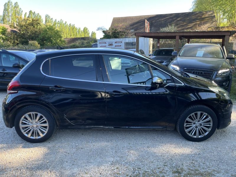 PEUGEOT 208 I (CA_, CC_) 1.2 PURETECH 82 2019