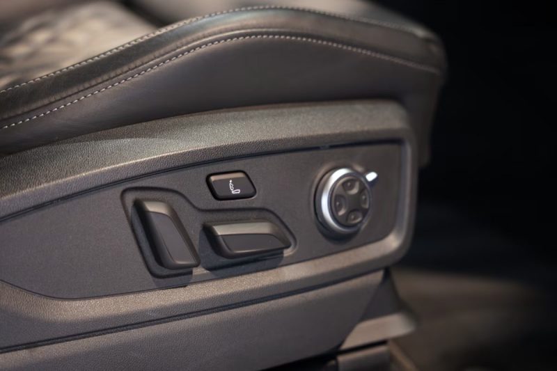 AUDI SQ5 3.0 TDI QUATTRO 347CH MATRIX PANO  TÊTE HAUTE ATTELAGE 