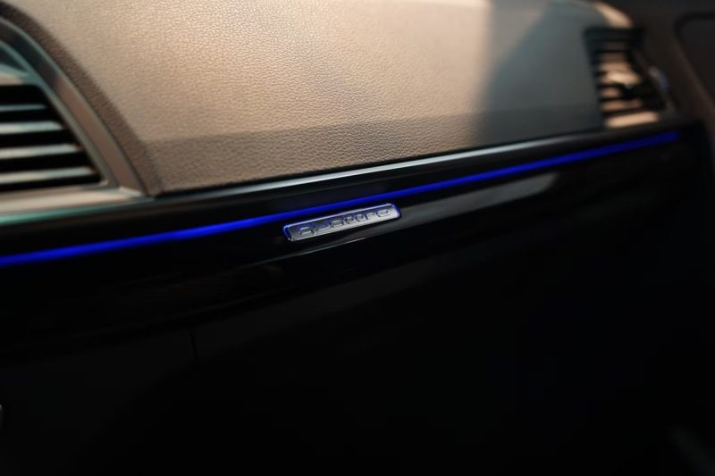 AUDI SQ5 3.0 TDI QUATTRO 347 CH – TURBO BLUE – SUSPENSION PNEUMATIQUE – MATRIX LED – PANO – AFFICHAGE TÊTE HAUTE – CAMÉRA 360° – ATTELAGE 2020