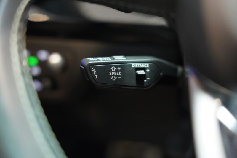 AUDI SQ5 3.0 TDI QUATTRO 347 CH – TURBO BLUE – SUSPENSION PNEUMATIQUE – MATRIX LED – PANO – AFFICHAGE TÊTE HAUTE – CAMÉRA 360° – ATTELAGE 2020
