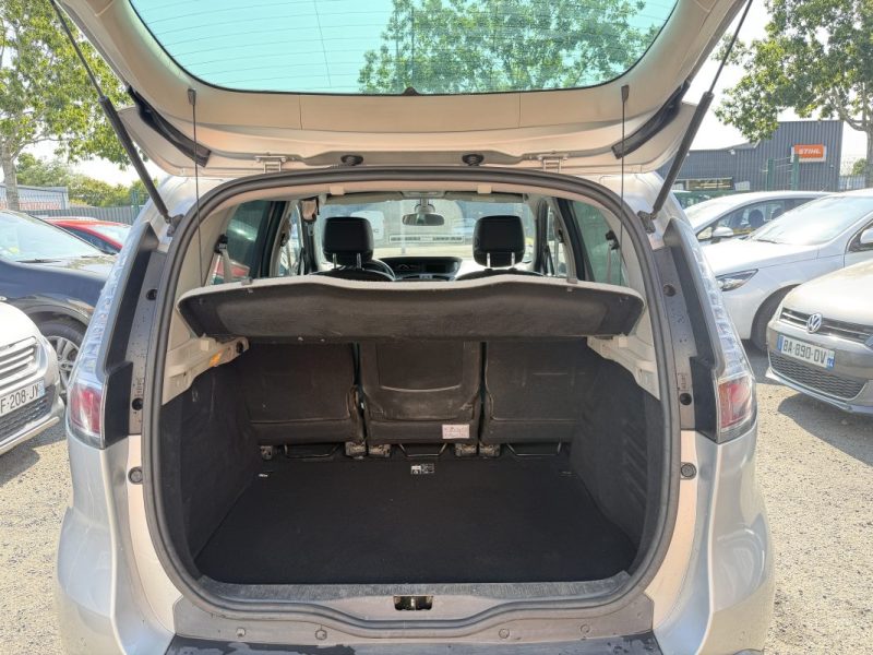 RENAULT SCENIC III 1.5 DCI 110 cv- Garantie 12 mois - Bose