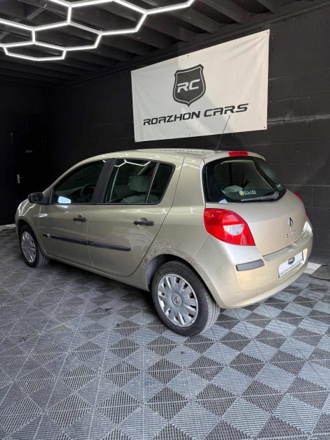 RENAULT CLIO III CONFORT DYNAMIQUE 1.4 16V 2006