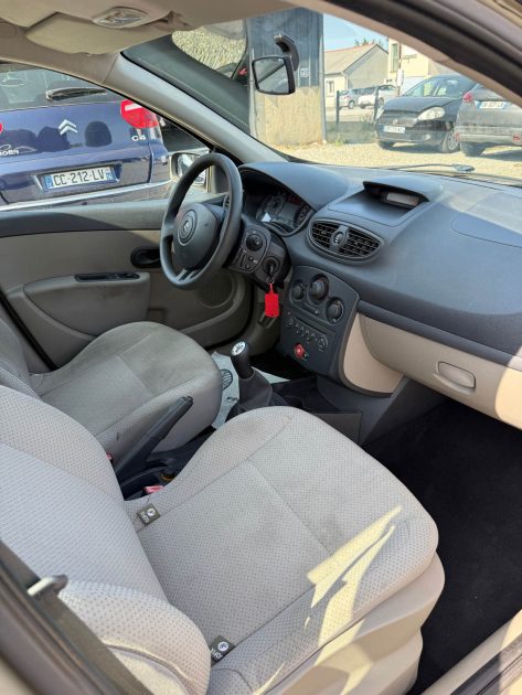 RENAULT CLIO III CONFORT DYNAMIQUE 1.4 16V 2006