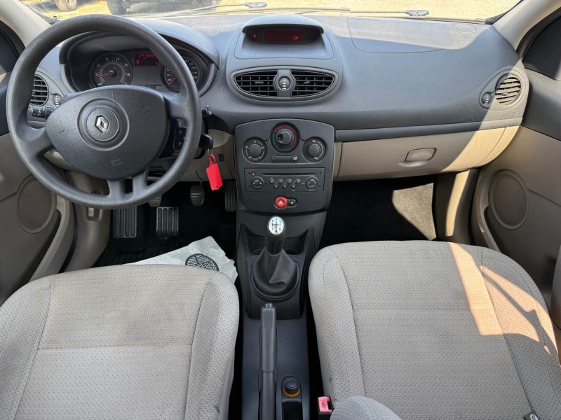 RENAULT CLIO III CONFORT DYNAMIQUE 1.4 16V 2006