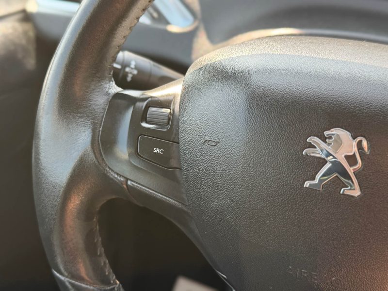 Peugeot 208 1.6 VTi 120 Allure – Clim - Bluetooth - Boite Auto - révisée & garantie 6 mois