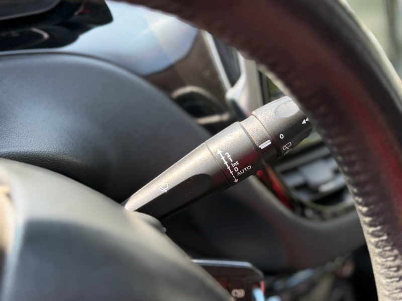Peugeot 208 1.6 VTi 120 Allure – Clim - Bluetooth - Boite Auto - révisée & garantie 6 mois
