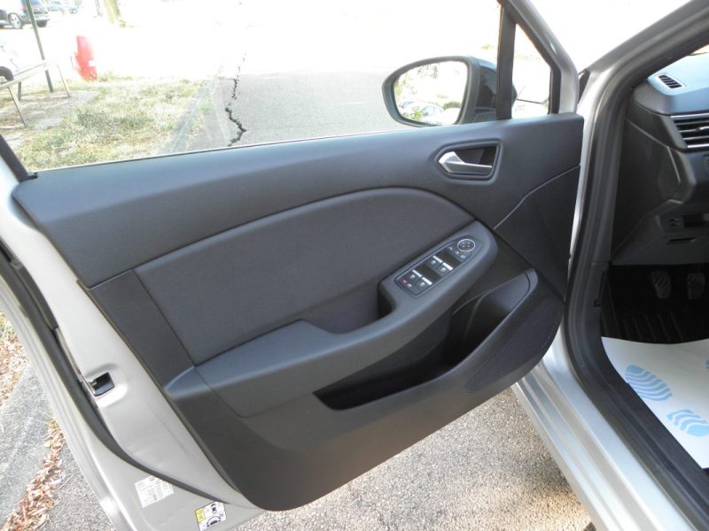 RENAULT  CLIO V 1.5 BLUE DCI 115 INTENS BOITE MANUELLE / 6CH 2020