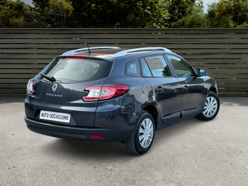 RENAULT MEGANE 1.6 I 110Ch PACK CONFORT GARANTIE 6 MOIS 