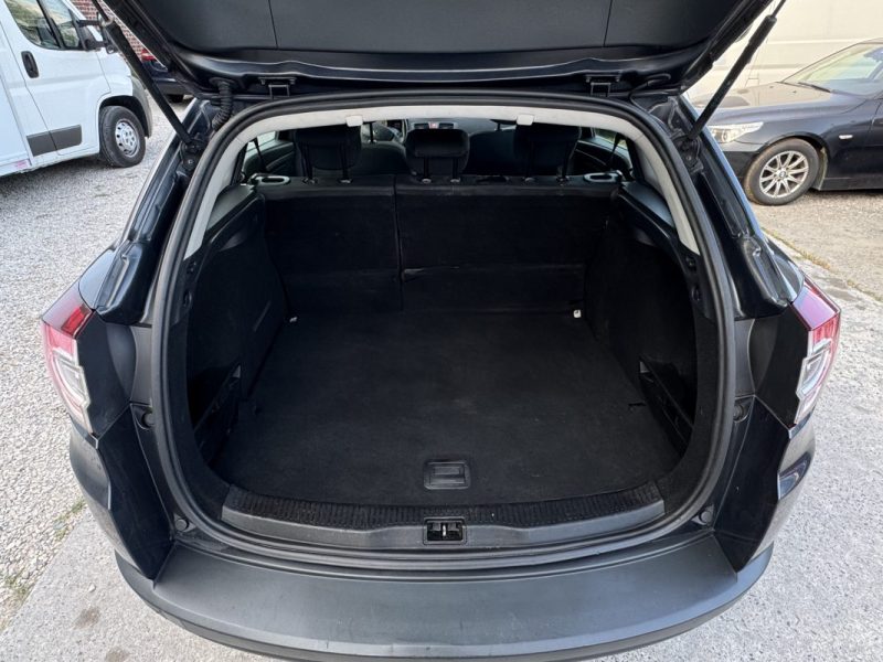 RENAULT MEGANE 1.6 I 110Ch PACK CONFORT GARANTIE 6 MOIS 