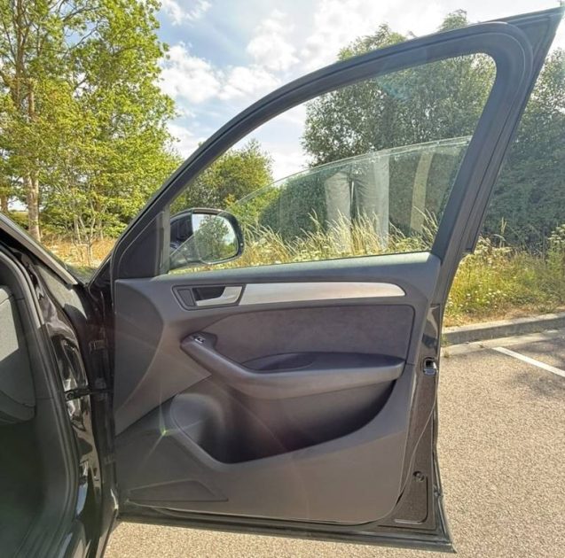 Audi Q5 2.0 Tdi 177Ch Quattro S-Line (Sièges Chauffants | Keyless | Angles Mort)