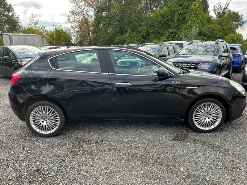 ALFA ROMEO GIULIETTA  DISTINCTIVE garantie 12 mois