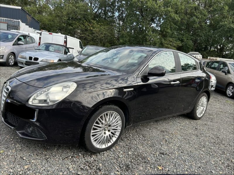 ALFA ROMEO GIULIETTA  DISTINCTIVE garantie 12 mois