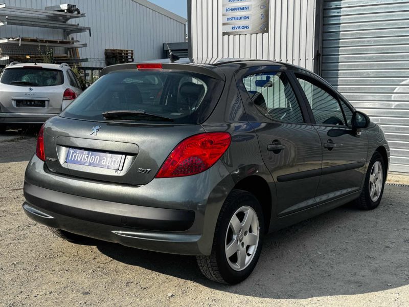 PEUGEOT 207 1.4 75CH URBAN MOVE 2009