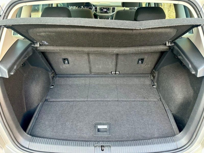 VOLKSWAGEN GOLF VII SPORTSVAN 1.6 TDI 110 CONFORTLINE 