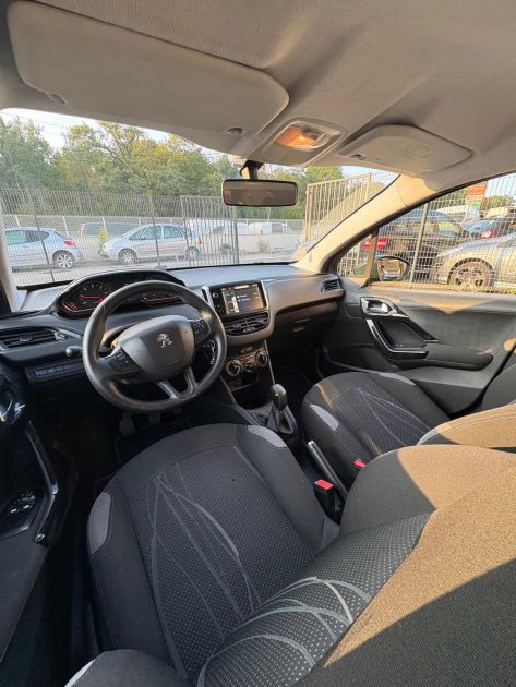 ✅PEUGEOT 208 1.4 HDI 70ch FAIBKLE KILOMETRAGE✅