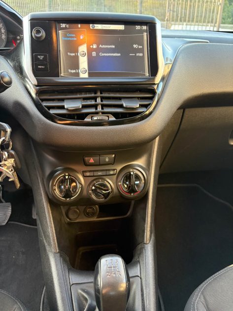 ✅PEUGEOT 208 1.4 HDI 70ch FAIBKLE KILOMETRAGE✅