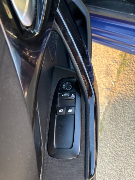 ✅PEUGEOT 208 1.4 HDI 70ch FAIBKLE KILOMETRAGE✅