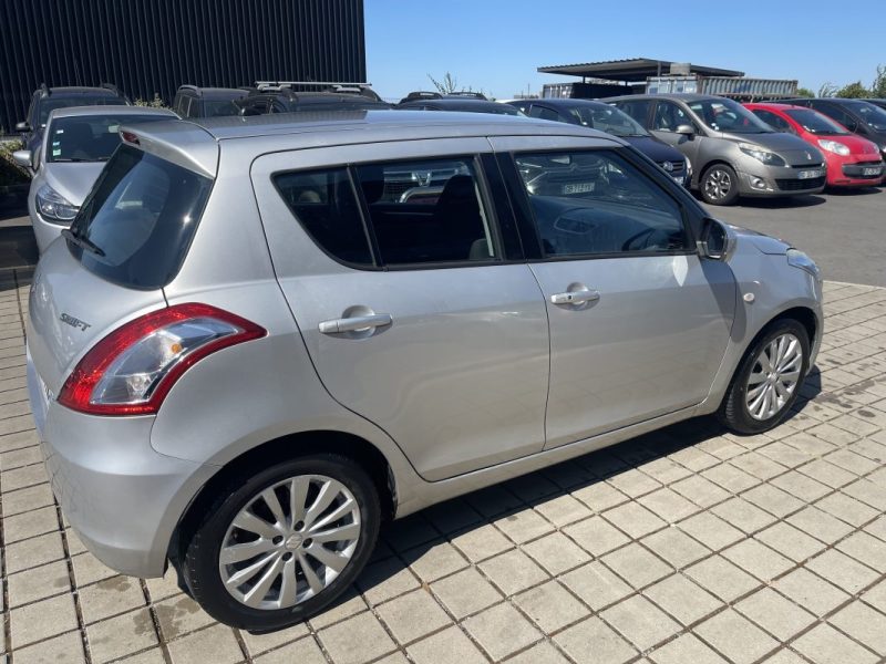 SUZUKI SWIFT III  1.2 94CH VVT GL  2010