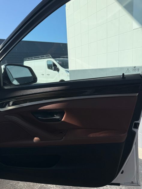 BMW 520D 190ch XDrive Touring F11 Luxury - Entretien et Suivi BMW