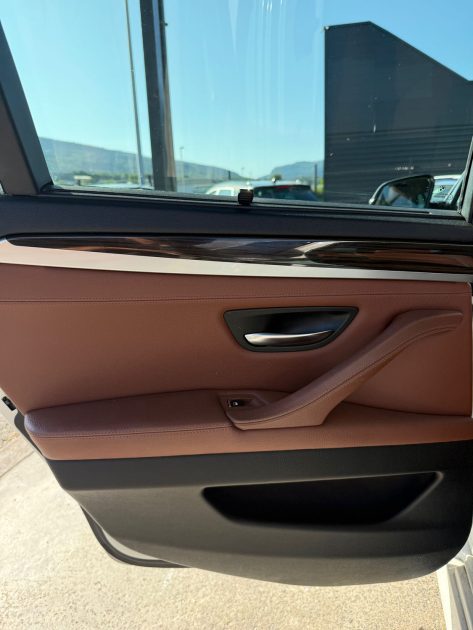 BMW 520D 190ch XDrive Touring F11 Luxury - Entretien et Suivi BMW