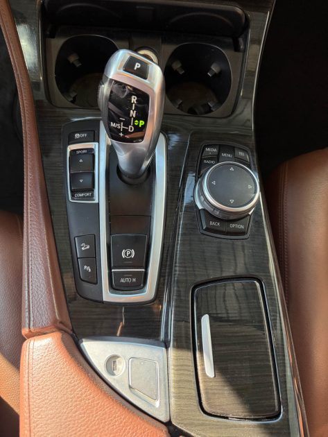 BMW 520D 190ch XDrive Touring F11 Luxury - Entretien et Suivi BMW