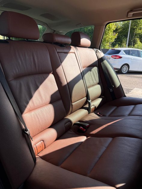BMW 520D 190ch XDrive Touring F11 Luxury - Entretien et Suivi BMW