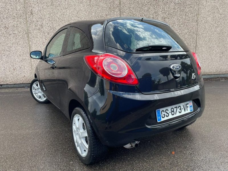 FORD KA 1.2i AMBIENTE 70CH