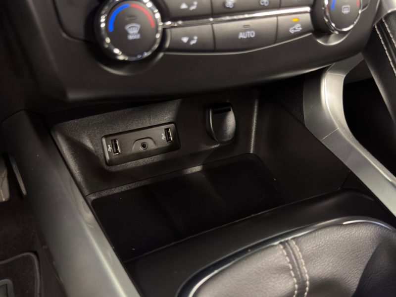 RENAULT KADJAR INTENS 1.6 DCI 130 Cv ECRAN TACTILE GPS / CAMERA RECUL BVM6 - GARANTIE 1 AN
