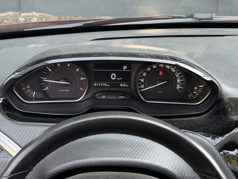 PEUGEOT 208 PHASE 2 ALLURE 1.2 TURBO 110 Cv BOITE AUTOMATIQUE / 11 800 Kms REEL - GARANTIE 1 AN