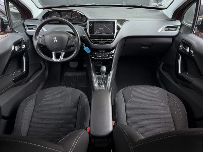 PEUGEOT 208 PHASE 2 ALLURE 1.2 TURBO 110 Cv BOITE AUTOMATIQUE / 11 800 Kms REEL - GARANTIE 1 AN