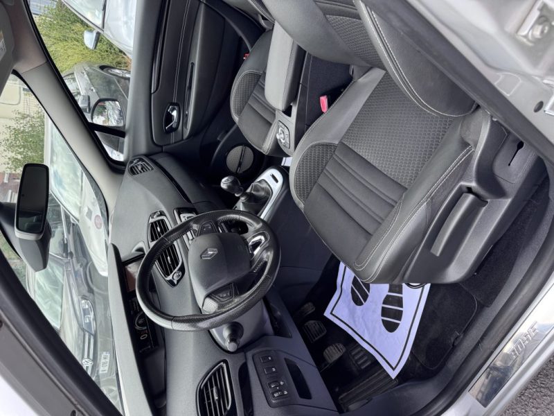 RENAULT SCENIC III PHASE 3 EDITION BOSE 1.2 TCE 130  2016