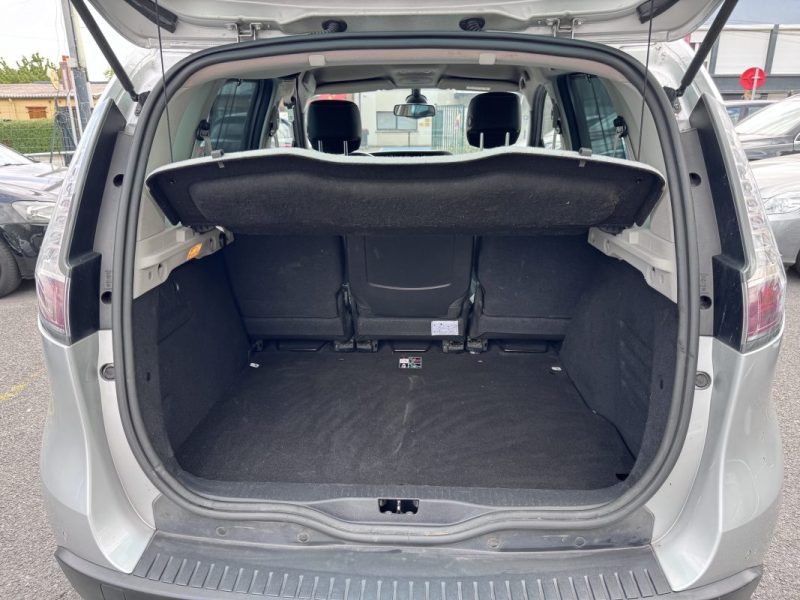 RENAULT SCENIC III PHASE 3 EDITION BOSE 1.2 TCE 130  2016