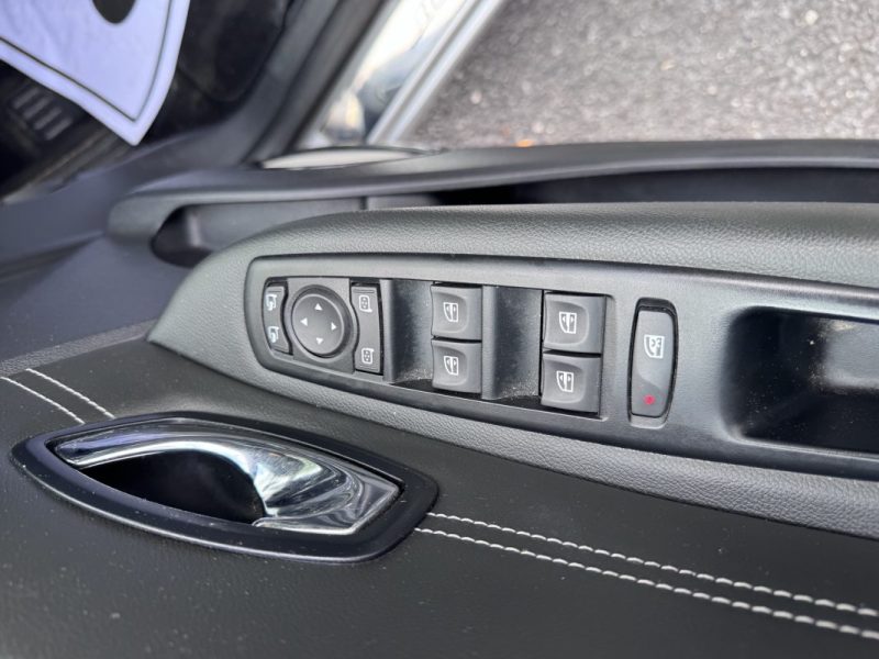 RENAULT SCENIC III PHASE 3 EDITION BOSE 1.2 TCE 130  2016