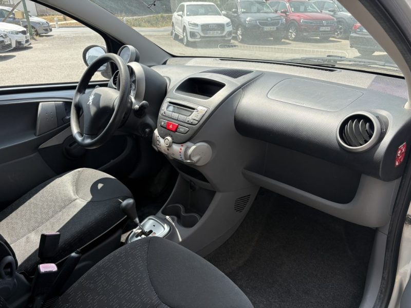 PEUGEOT 107 1.0E 12V TRENDY 2-TRONIC 2010