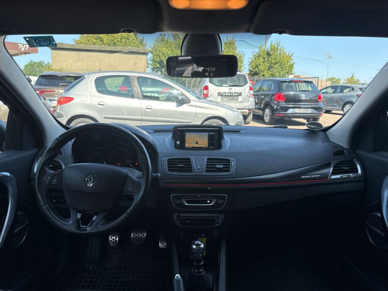 RENAULT  MEGANE  BREAK GT 2.0 TCE 220  