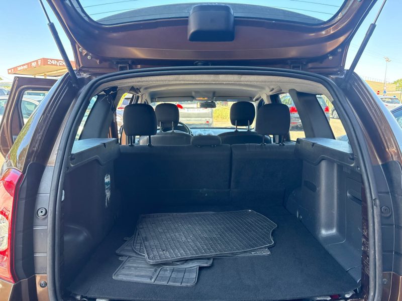 DACIA  DUSTER 1.5 DCI 110 LAUREATE 4X4 