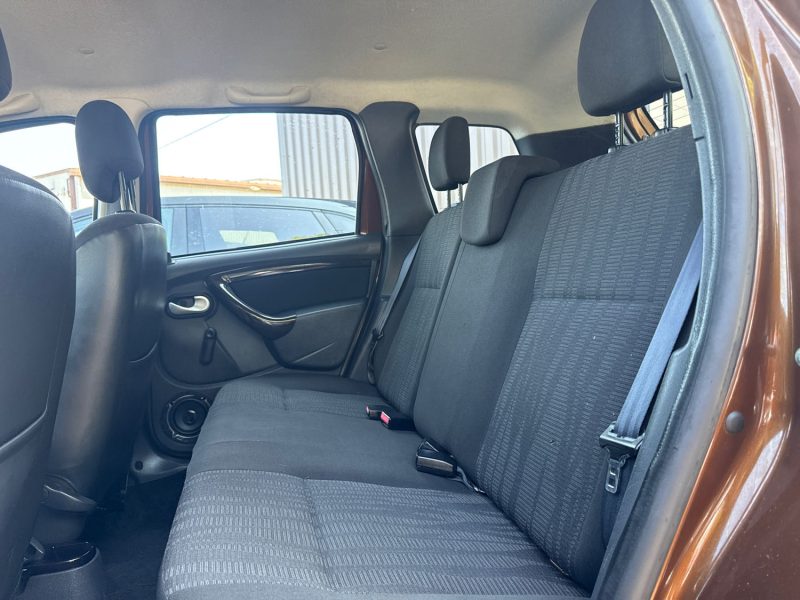 DACIA  DUSTER 1.5 DCI 110 LAUREATE 4X4 