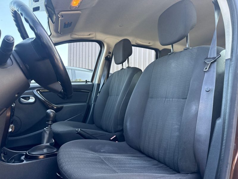 DACIA  DUSTER 1.5 DCI 110 LAUREATE 4X4 