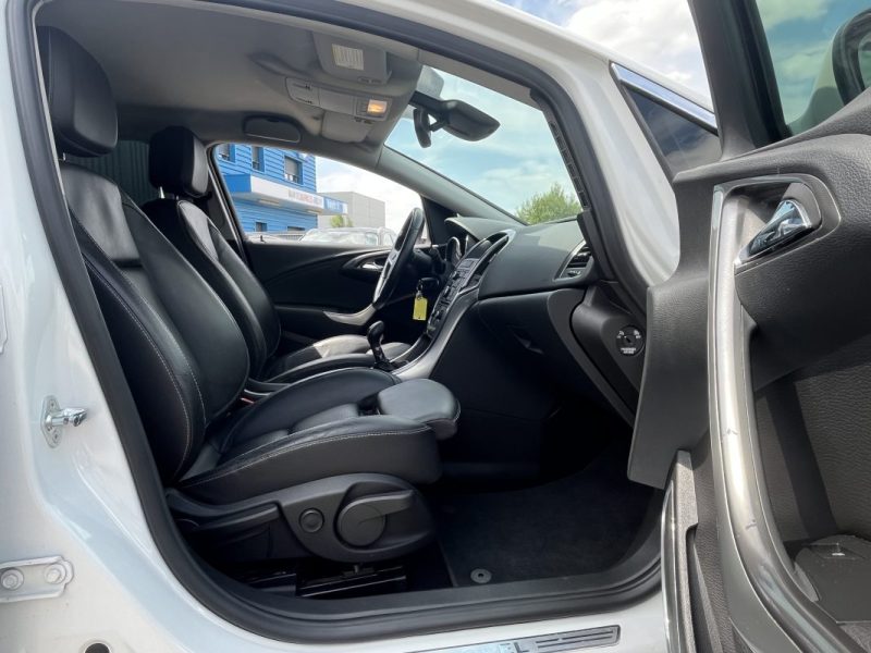 Opel Astra SportsTourer 2.0 CDTi 160ch Edition Cosmo 