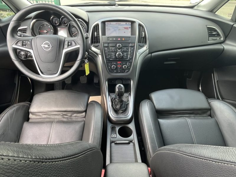 Opel Astra SportsTourer 2.0 CDTi 160ch Edition Cosmo 