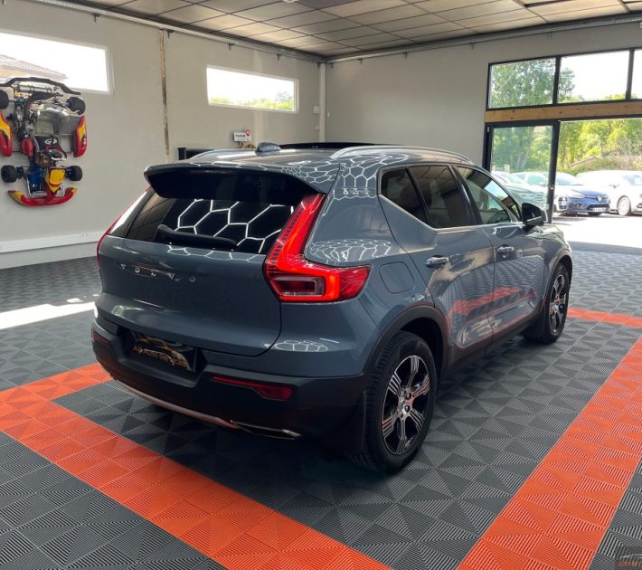 VOLVO XC40 D4 190CH AWD INSCRIPTION LUXE GEARTRONIC 8 TOIT OUVRANT - GARANTIE 12 - 60 MOIS