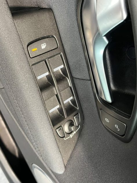 🚙 LAND ROVER Range Rover EVOQUE 2.0 TD4 150 🛞 4x4 📷 Caméra de recul 🔗 Attelage