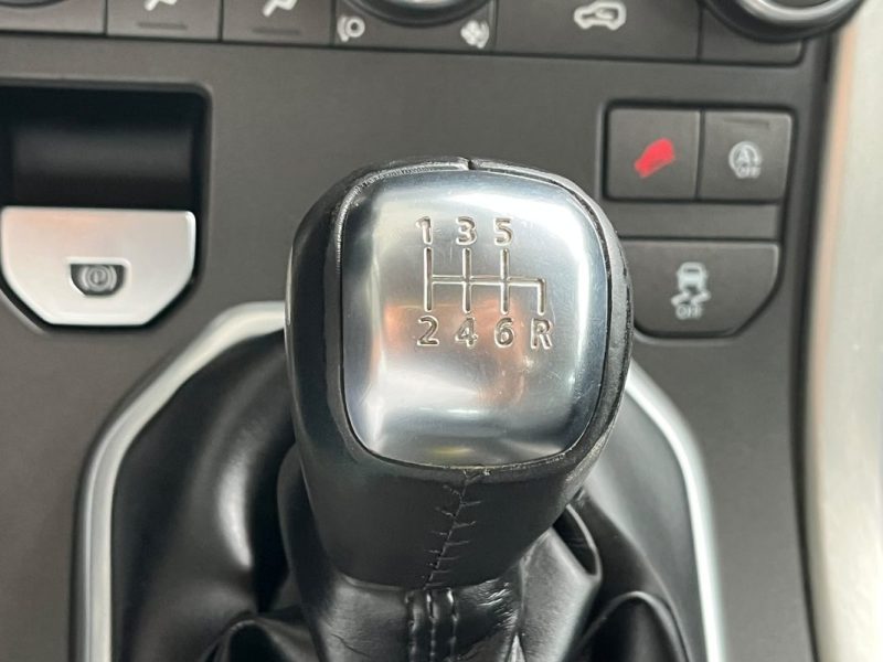 🚙 LAND ROVER Range Rover EVOQUE 2.0 TD4 150 🛞 4x4 📷 Caméra de recul 🔗 Attelage