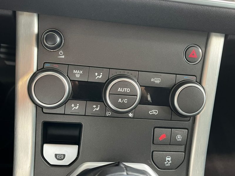 🚙 LAND ROVER Range Rover EVOQUE 2.0 TD4 150 🛞 4x4 📷 Caméra de recul 🔗 Attelage