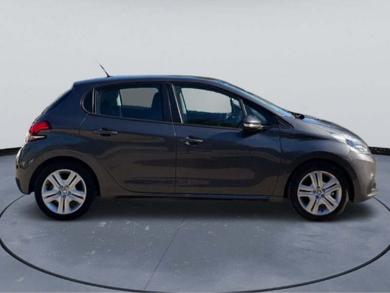 PEUGEOT 208 SIGNATURE 1.2 PURETECH 82 CH