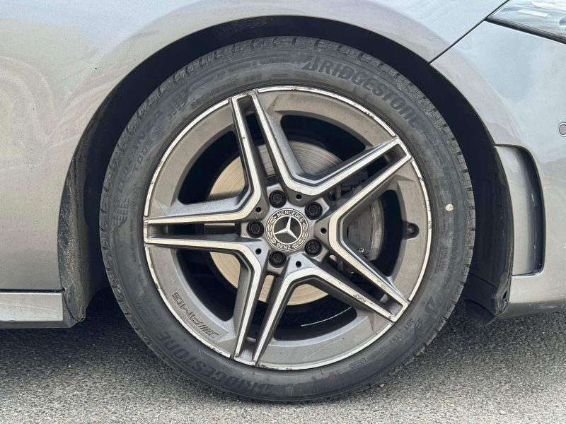 MERCEDES-BENZ Classe A 180d Pack-AMG 1.5 d 8V 7G-DCT 116 cv Boîte auto