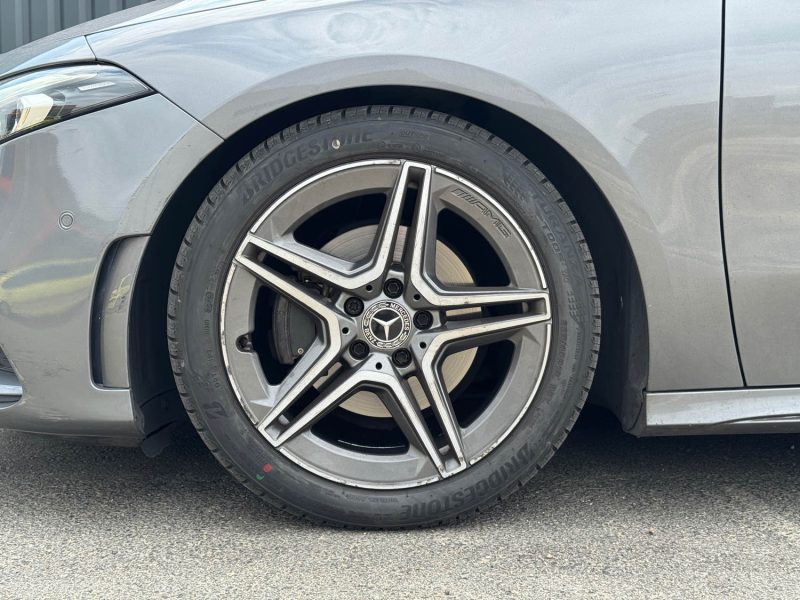 MERCEDES-BENZ Classe A 180d Pack-AMG 1.5 d 8V 7G-DCT 116 cv Boîte auto