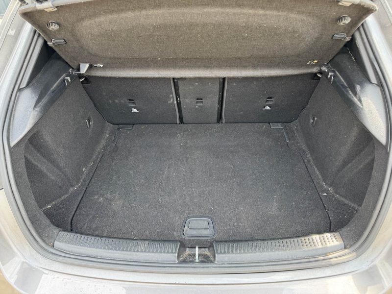MERCEDES-BENZ Classe A 180d Pack-AMG 1.5 d 8V 7G-DCT 116 cv Boîte auto